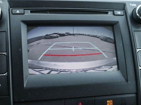Certified 2016 Toyota Camry SE FWD image 23