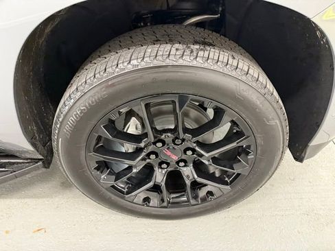 New 2026 GMC Yukon Elevation w/ LPO, Floor Liner Package image 4