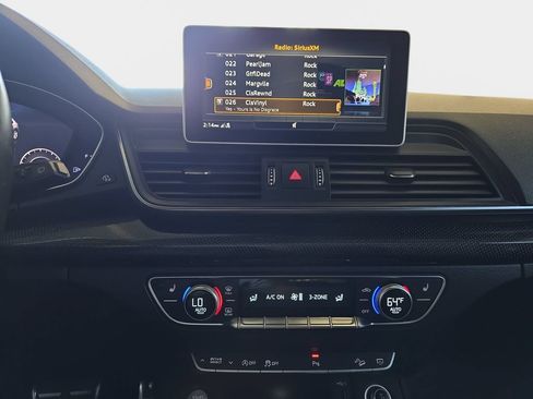 Used 2018 Audi SQ5 Prestige w/ Prestige Package AWD/4WD image 21