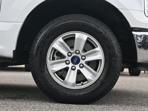 Used 2017 Ford F150 XLT RWD image 13