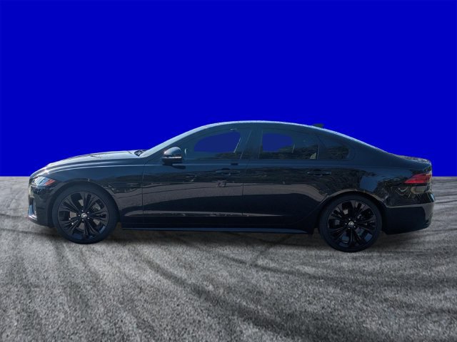Used 2024 Jaguar XF R-Dynamic SE RWD image 7