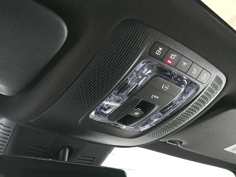 Certified 2026 Mercedes-Benz GLB 250 4MATIC image 35