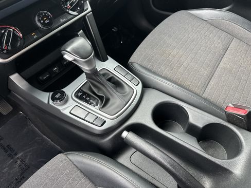 Used 2021 Kia Seltos S FWD image 26