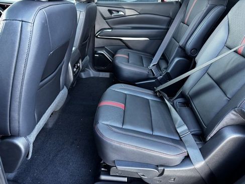 New 2026 Chevrolet Traverse RS image 7