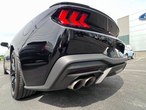 Used 2025 Ford Mustang GT Premium RWD image 8