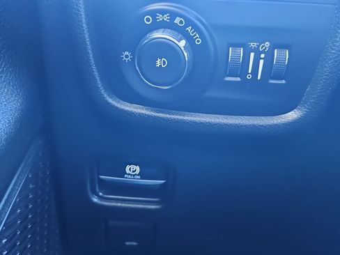 Used 2023 Jeep Grand Cherokee L Limited RWD image 21