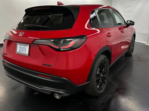 New 2026 Honda HR-V Sport image 9