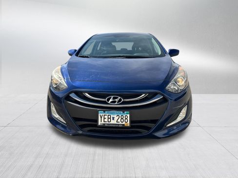 Used 2013 Hyundai Elantra GT FWD image 2