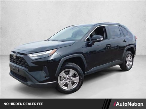 Used 2025 Toyota RAV4 XLE AWD/4WD image 1
