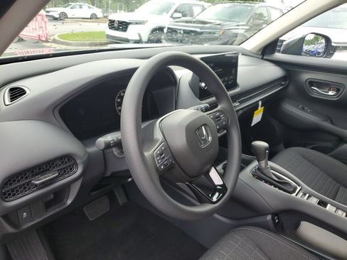 New 2027 Honda HR-V LX image 17