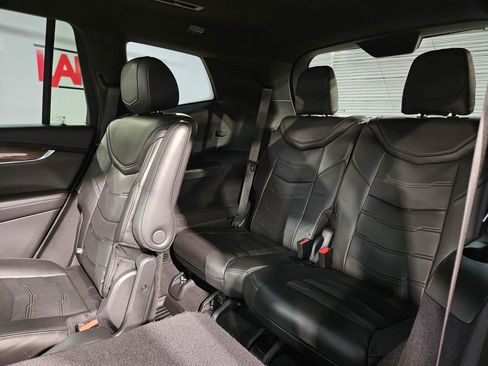 Used 2020 Cadillac XT6 Sport w/ Platinum Package image 40