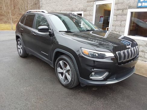 Used 2019 Jeep Cherokee Limited image 2