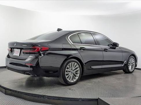 Used 2023 BMW 530i xDrive w/ Premium Package AWD/4WD image 7