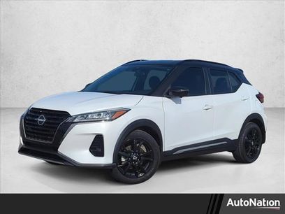 Used 2022 Nissan Kicks SR