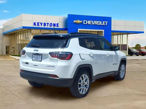 Used 2025 Jeep Compass Limited AWD/4WD image 7