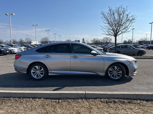 Used 2018 Honda Accord LX image 10