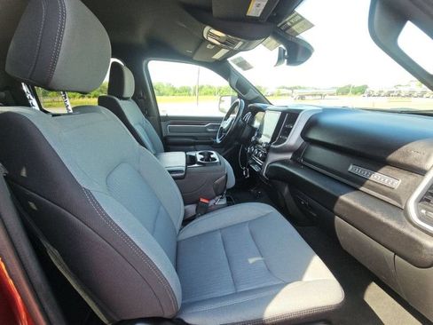 Used 2022 RAM 1500 Big Horn AWD/4WD image 5