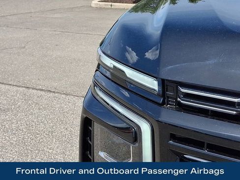 Used 2025 Chevrolet Tahoe High Country AWD/4WD image 28