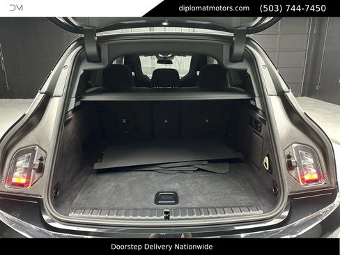 Used 2024 BMW iX xDrive50 w/ Sport Package AWD/4WD image 45