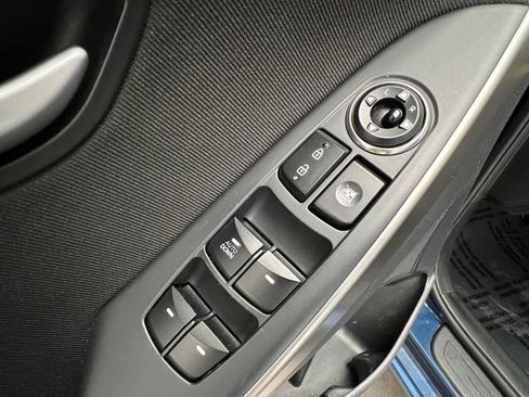 Used 2016 Hyundai Elantra GT FWD image 22