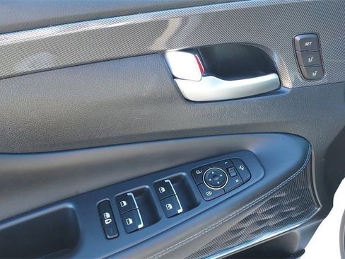 Used 2021 Hyundai Santa Fe Limited image 11