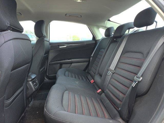 Used 2016 Ford Fusion SE w/ Equipment Group 201A FWD image 23