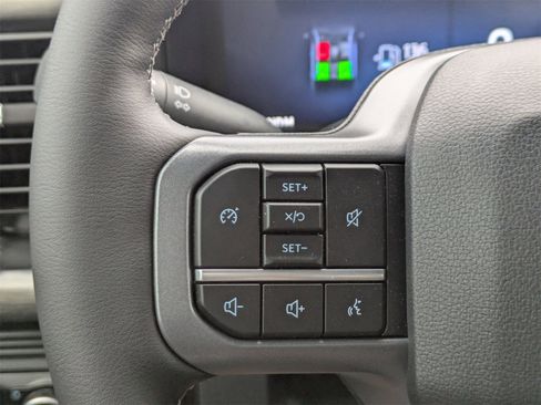 New 2026 Ford F250 Lariat w/ Black Appearance Package image 31