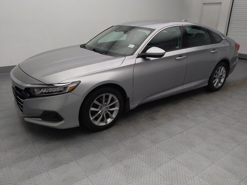 Used 2022 Honda Accord LX image 2