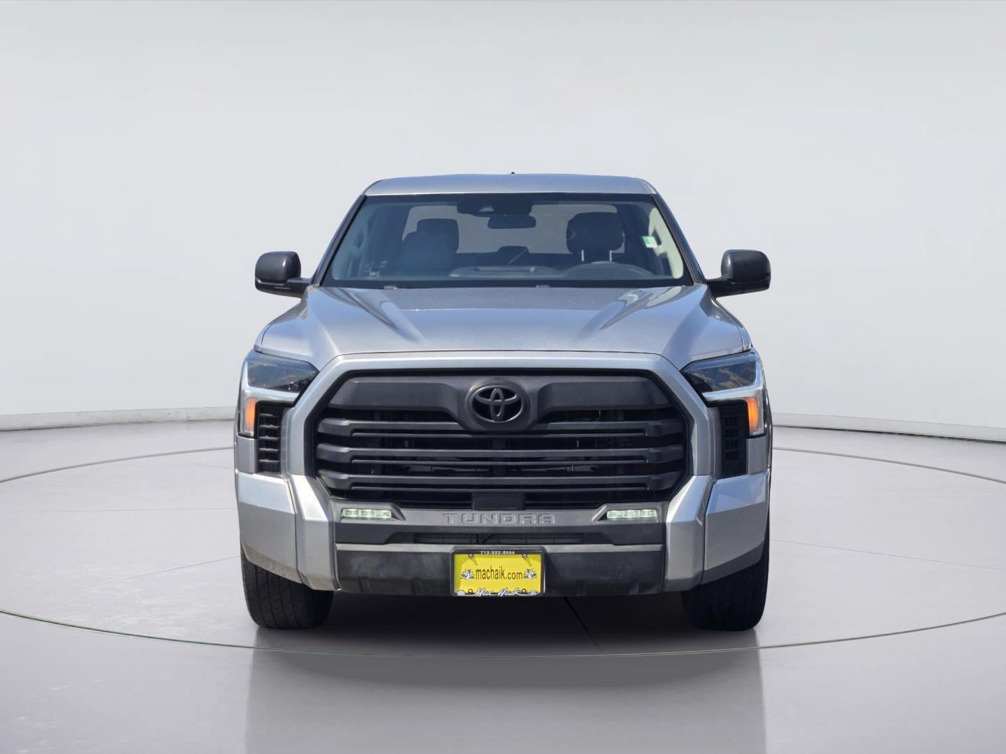 Used 2022 Toyota Tundra SR5 AWD/4WD image 2