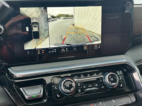 Used 2025 GMC Sierra 2500 Denali Ultimate image 31