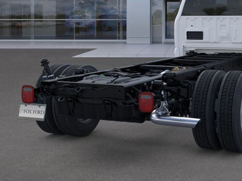 New 2026 Ford F550 2WD Regular Cab Super Duty image 21