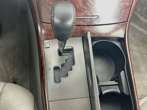Used 2012 Toyota Avalon FWD image 22