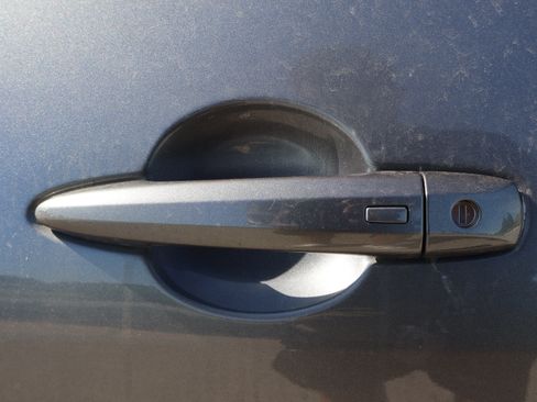 Used 2024 Nissan Sentra SR FWD image 19