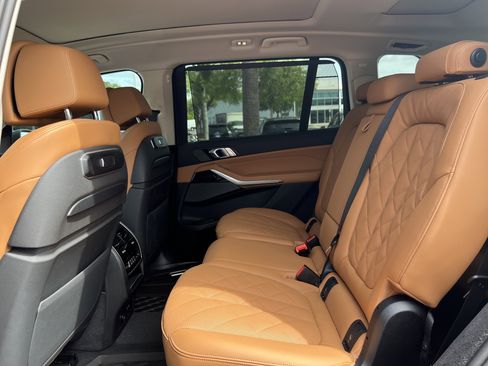 Used 2026 BMW X7 xDrive40i image 31