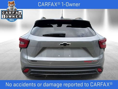 Used 2025 Chevrolet Trax RS w/ Sunroof Package FWD image 4