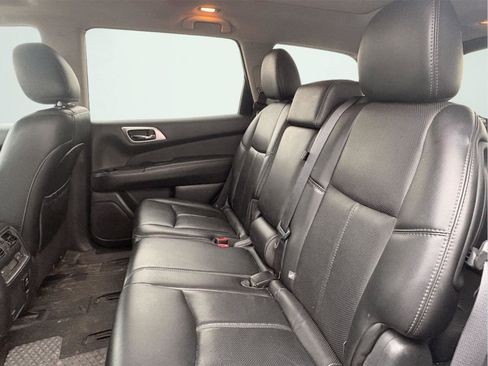 Used 2015 Nissan Pathfinder Platinum image 23