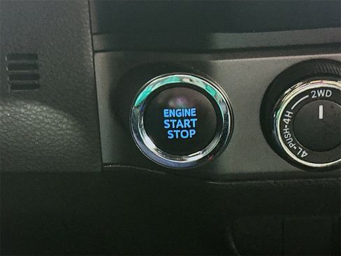 Used 2023 Toyota Tacoma TRD Sport image 26