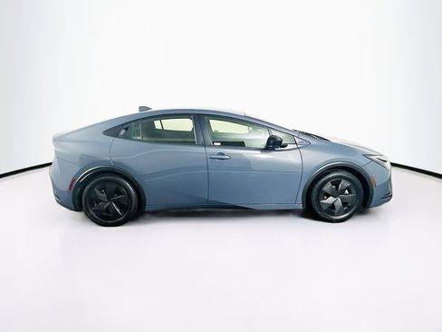 Used 2024 Toyota Prius LE image 10
