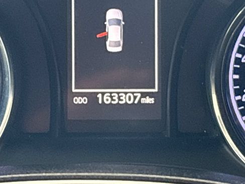 Used 2019 Toyota Camry SE FWD image 21