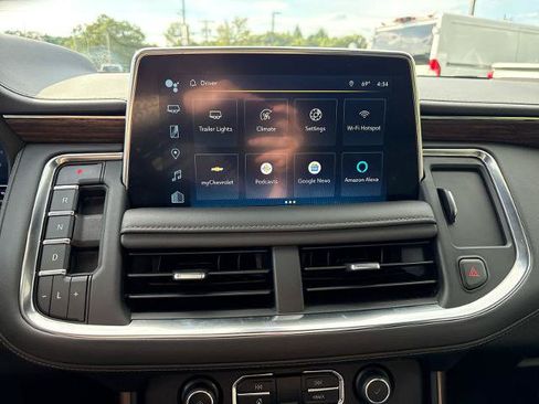 Used 2022 Chevrolet Suburban High Country AWD/4WD image 30