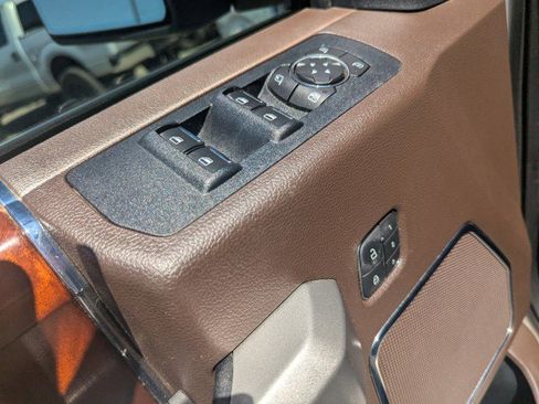 Used 2019 Ford F150 King Ranch w/ Equipment Group 601A Luxury AWD/4WD image 10