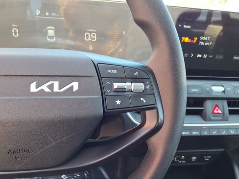 Used 2025 Kia K4 FWD image 9