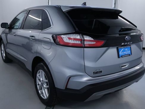 Used 2022 Ford Edge SEL w/ Convenience Package AWD/4WD image 5