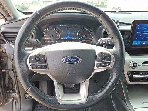 Used 2021 Ford Explorer XLT w/ Class III Trailer Tow Package image 17