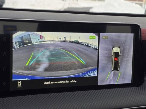 New 2026 Nissan Kicks SR w/ Cold Weather Package image 5