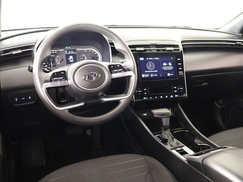 Used 2024 Hyundai Santa Cruz SEL image 2