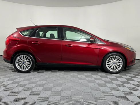Used 2013 Ford Focus Titanium FWD image 13