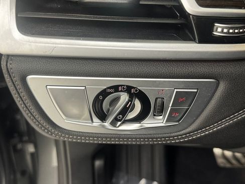 Used 2019 BMW 750i xDrive w/ Executive Package image 26