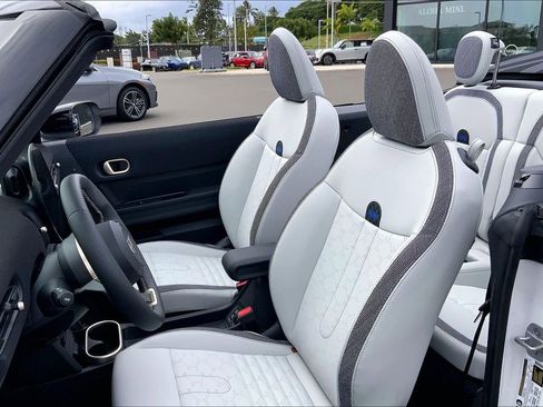 Certified 2025 MINI Cooper S image 26