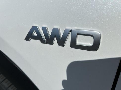 Used 2023 Kia Seltos SX w/ SX Sunroof Package AWD/4WD image 5